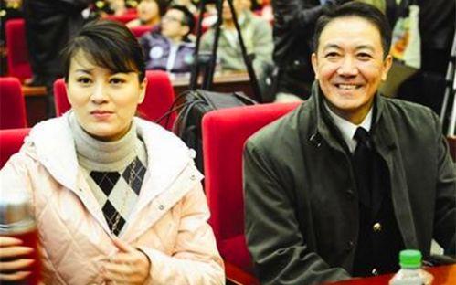 李幼斌吃哈密瓜视频,甜蜜瞬间引网友热议